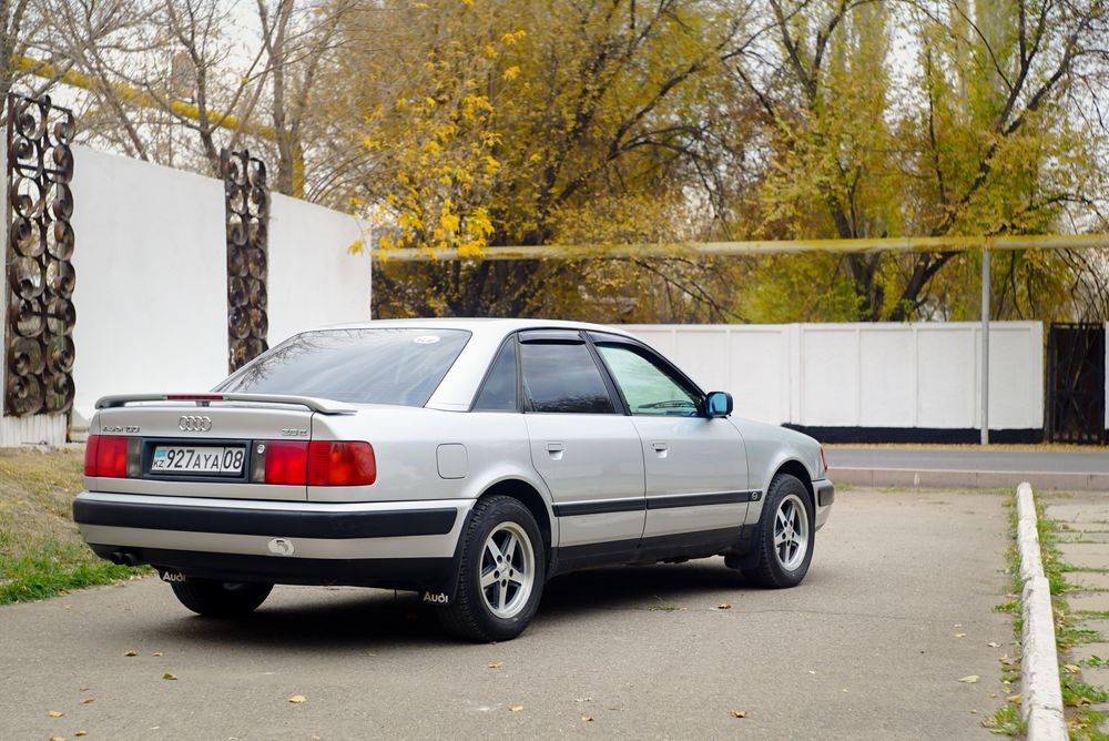 Ауди 100 С4 объём 2.6