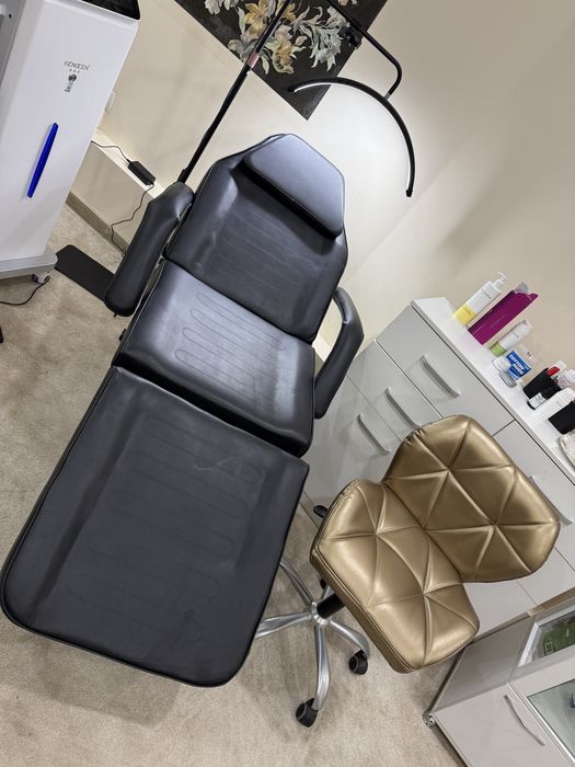 Продаю Косметологическую кушетку и косметологическое кресло