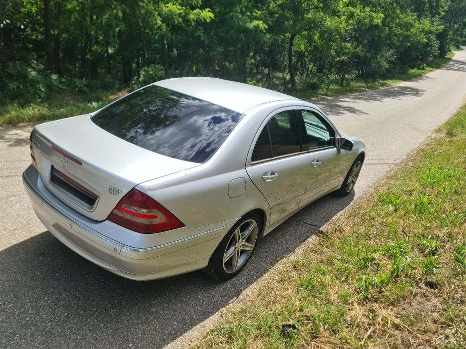 Mercedes Benz clasa C în perfecta stare de funcționare