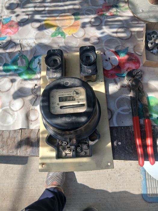 Электиричиский счетчик.