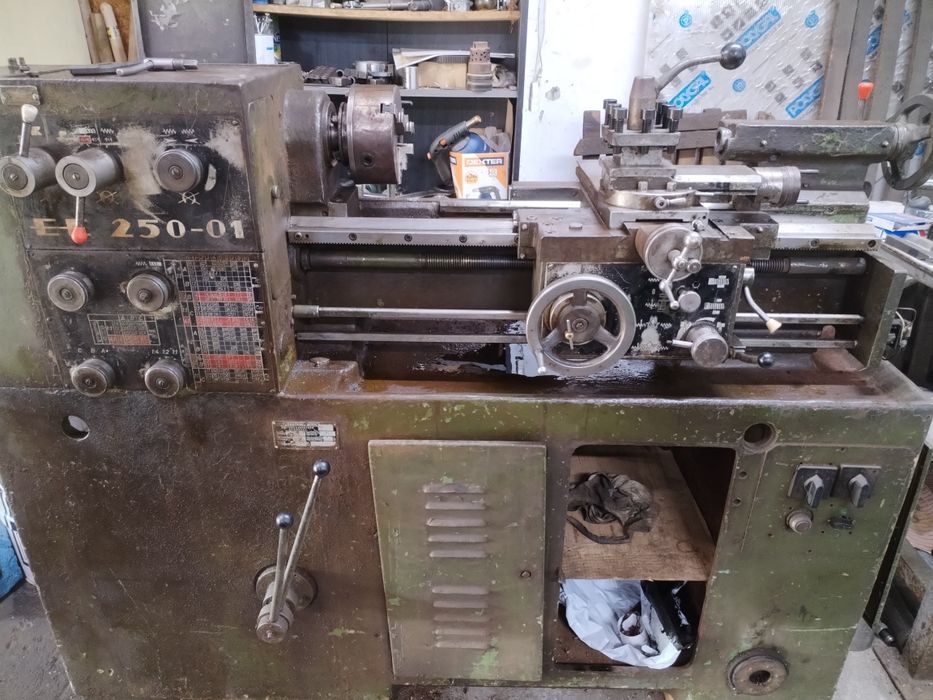 Strung unguresc EE 250