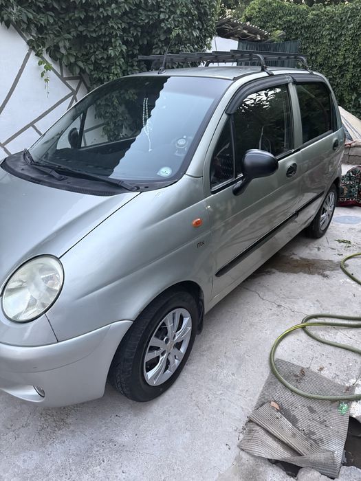 Matiz sotiladi 2009 yil xolati yaxshi