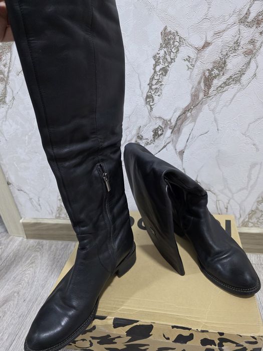 Продам кожаные сапоги