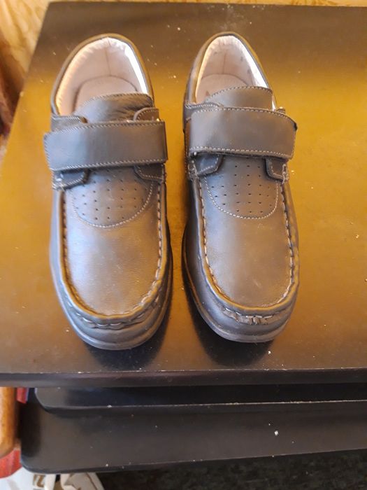 Туфли новые на мальчика
