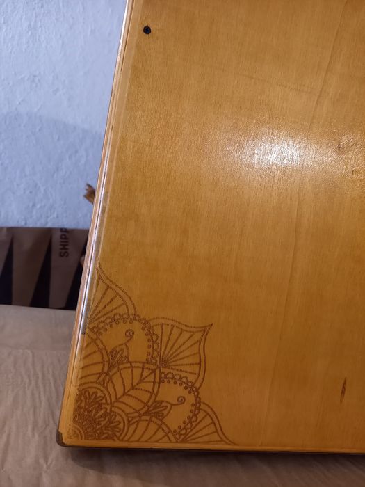 Кахон, ръчно изработен