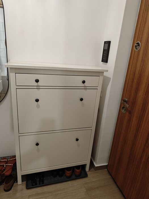 Pantofar Ikea foarte încăpător