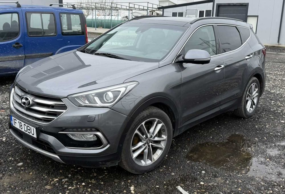 Hyundai Santa Fe 2.2 CRDi 4x4 Automat 7 locuri – Piele – 2017