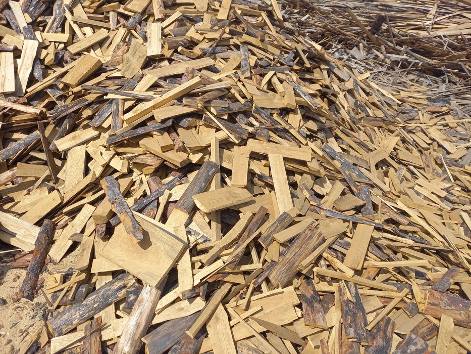 Продам Горбыль 9000 т-1 куб, Резанный на дрова,В машине 10 кубов.Доста