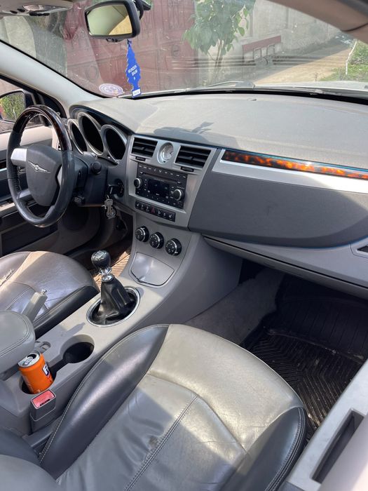 Vând Chrysler Sebring
