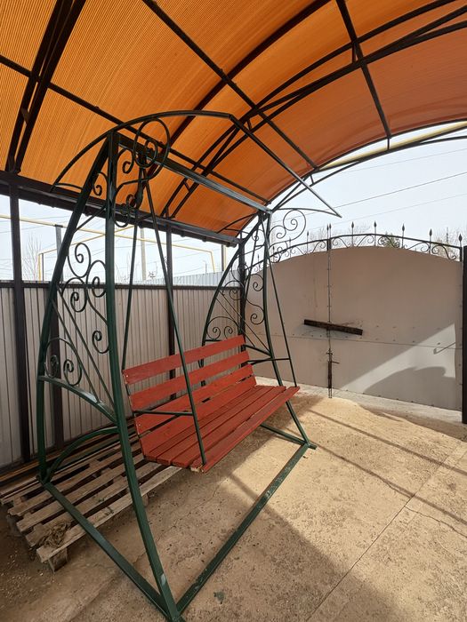 Качели удобные для сада улицы