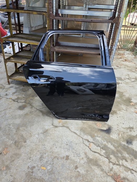 Audi A6 4K C8  2022 задна дясна врата 2бр