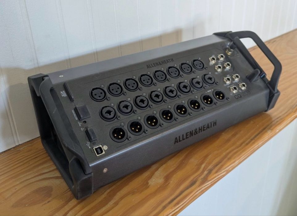 Allen and Heath CQ20B  schimb cu Pian