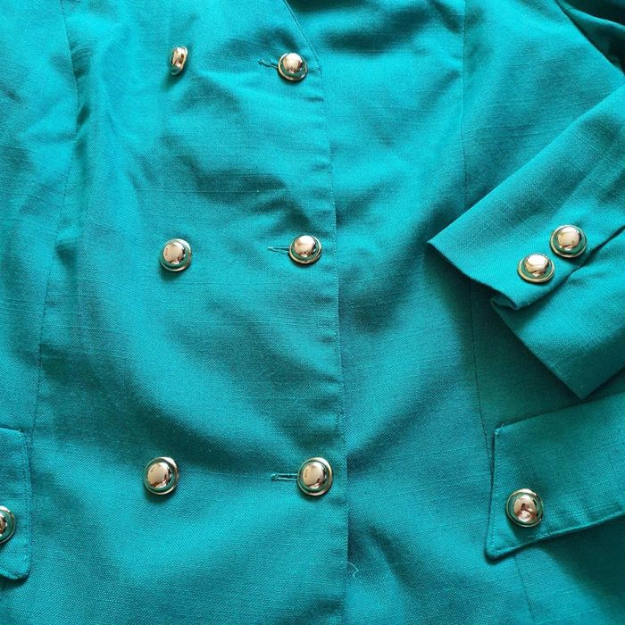 Sacou verde turcoaz cu nasturi aurii