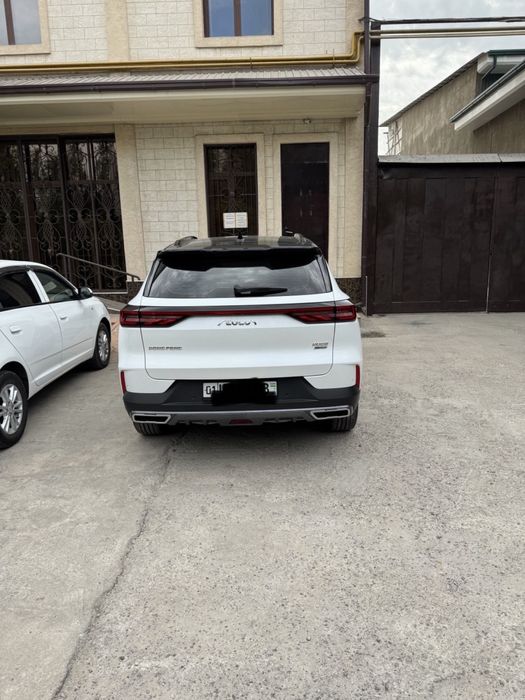 Dongfeng Aeolus Huge gibrit