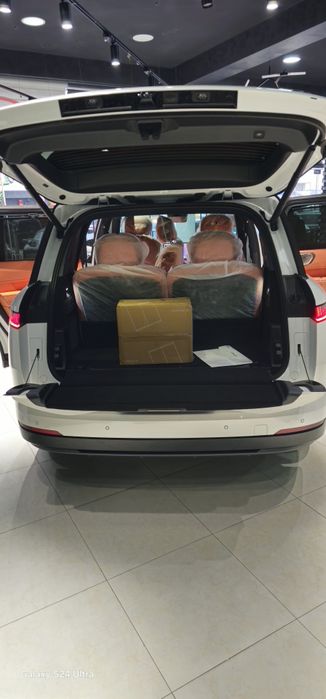 Lynk CO 900 Full version