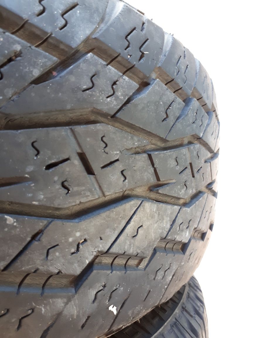 Toyo Open Country a/t plus 225/65 R17 102H гр. Банкя • OLX.bg