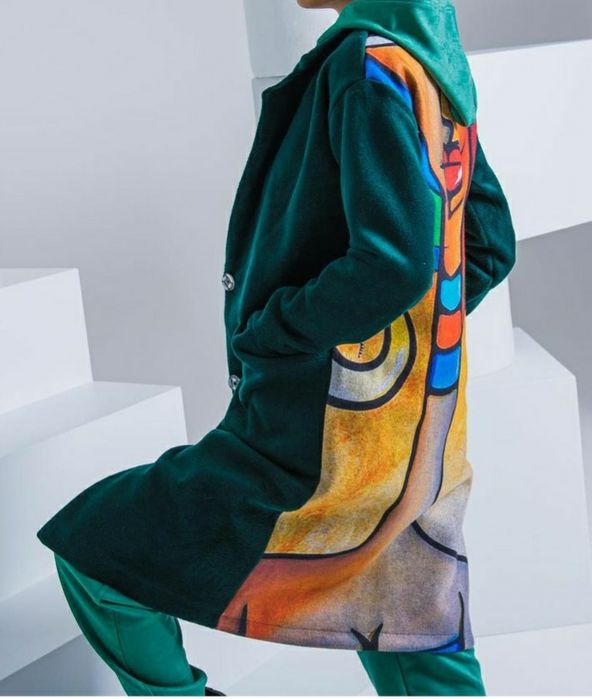 Продам новое кашемировое пальто.