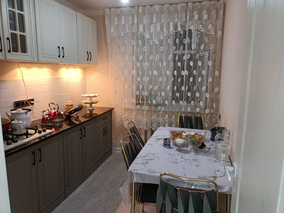 Продаю квартиру .