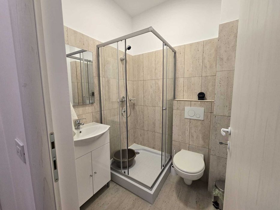 Inchiriez Apartament 3 Camere Zona Valletta Park