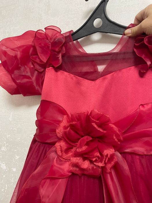 Платье нарядное для девочек