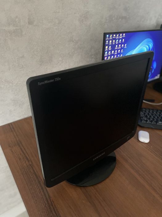 Монитор от Samsung