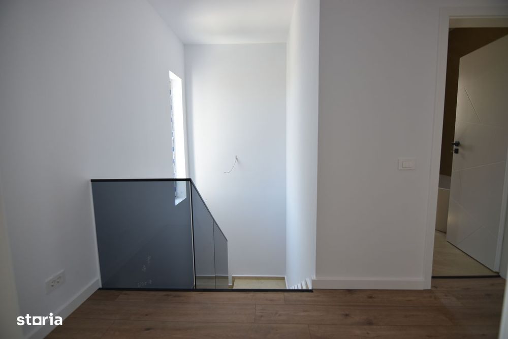 Casa / Vila P+1, 4 camere,  Domnesti