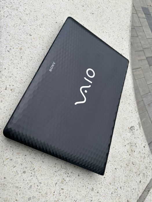 17.3 ноутбук от Sony Vaio на Core i5