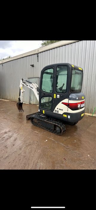 Inchiriez miniexcavator