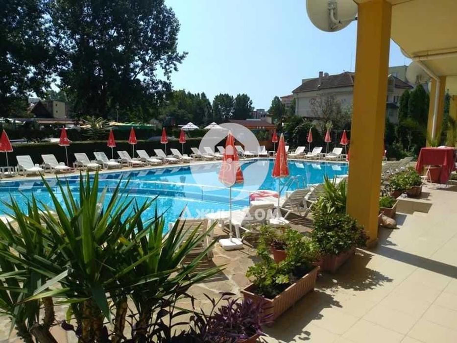 Продава се Двустаен апартамент в к.к. Слънчев бряг - 80 кв.м за 999 €/кв.м - Снимка #12