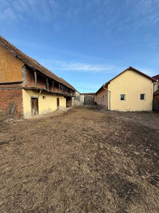 Casă si Grădină de vânzare