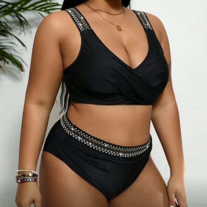 Продаю шикарный купальник