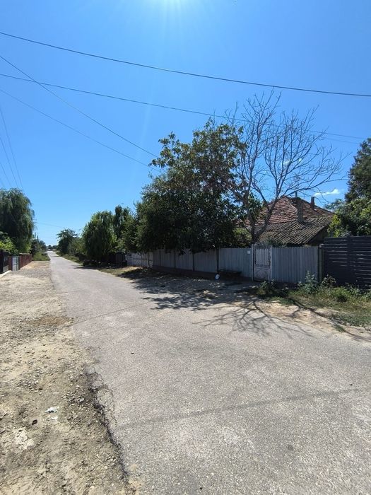 Casă bătrânească cu teren 1.303 mp – Gălbinași, Tăbărăști, Buzău