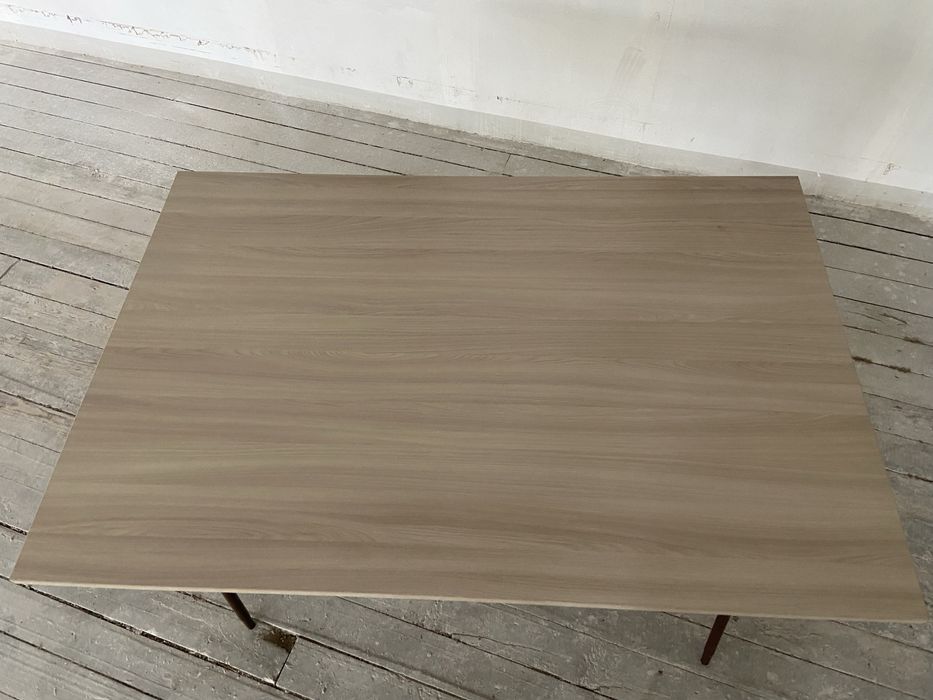 продам столы почти новые