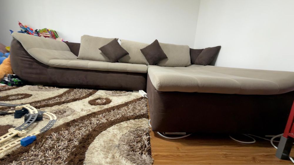 Canapea extensibila in forma de “L”