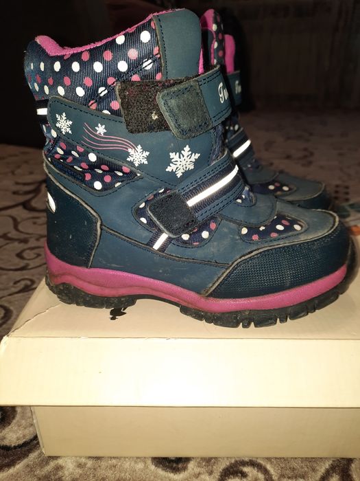 Теплые зимние сапожки для девочки
30 размер