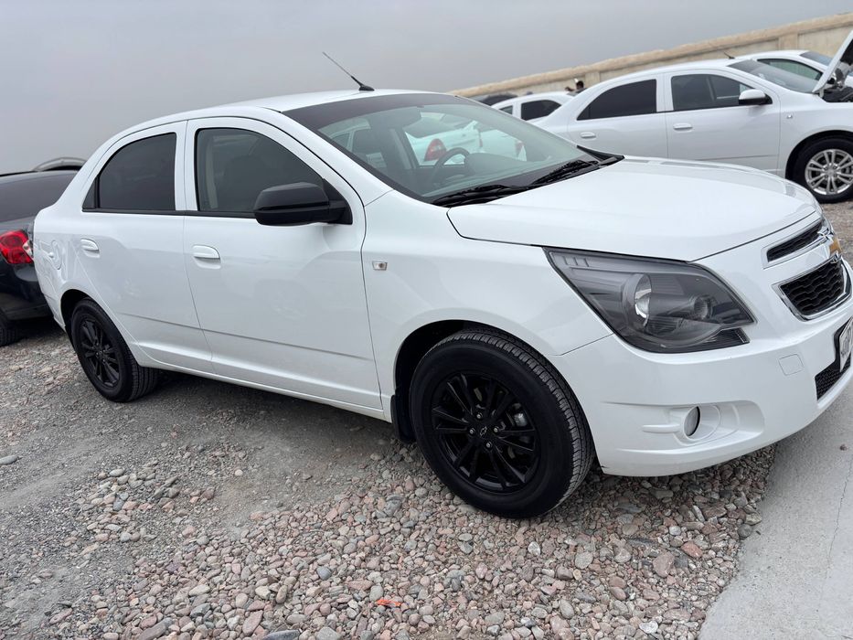 Chevrolet Cobalt 2025 — 5