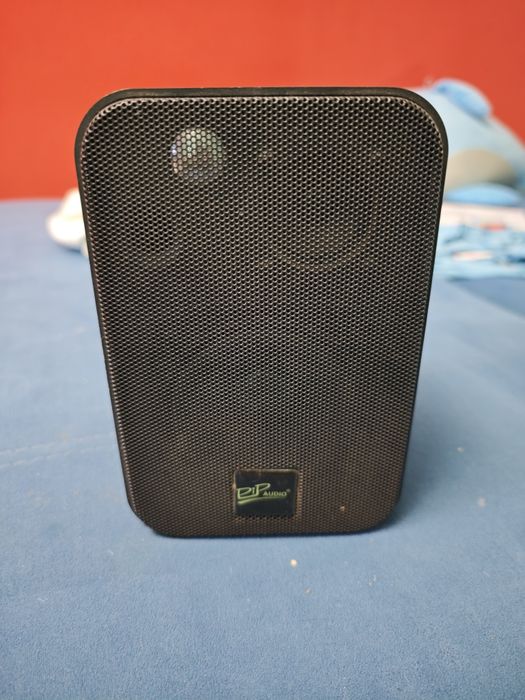 Продавам си съраунд системата