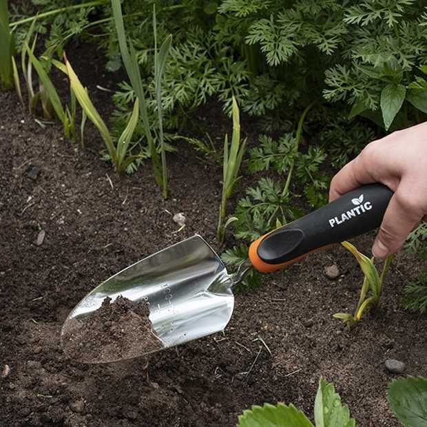 Сатамын! Совок Plantic Pro