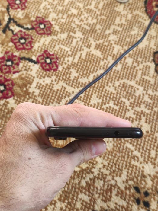 Redmi note 7.  4/64 GB