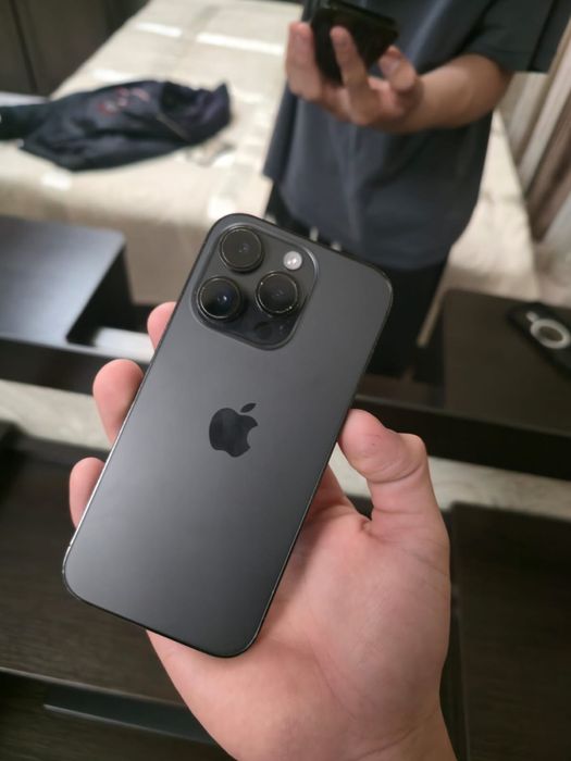 Iphone 14 pro black