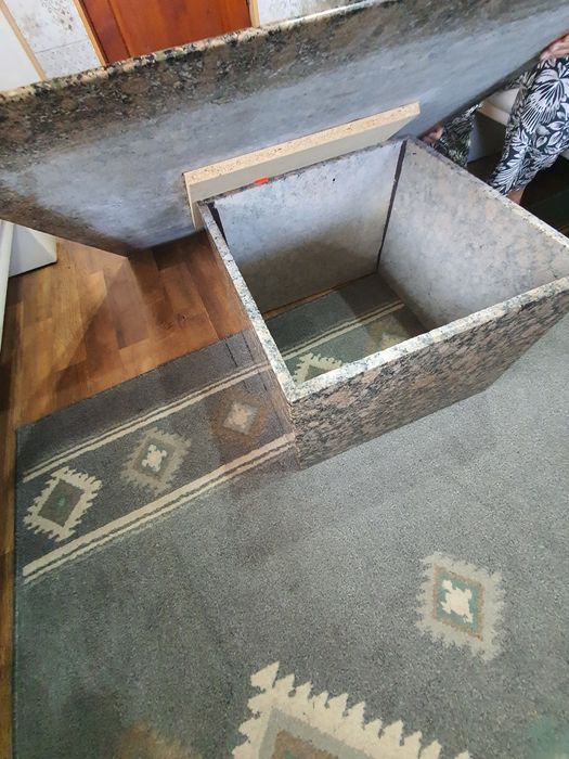 Masa din granit fosilizat 100cm×100cm made in Germany
