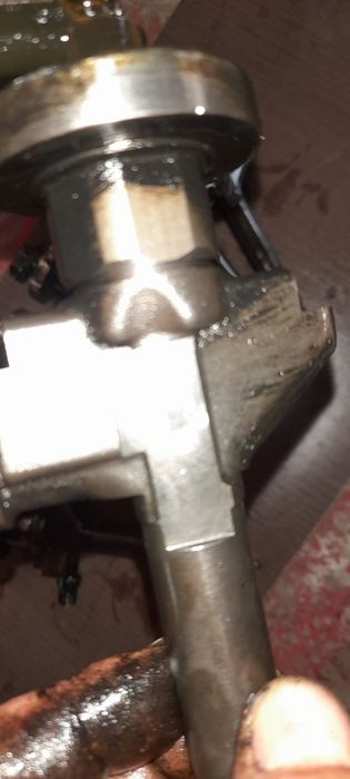 Vând injectoare mazda 6 2.0 RF7