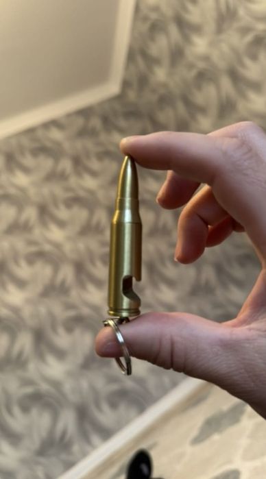 Тұрлі заттар сатылады