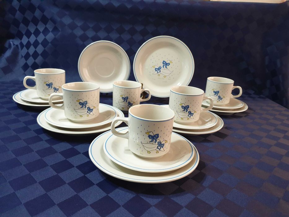 Кристален  декантер, сервиз с гъски,композиция с гъски  чифт патици