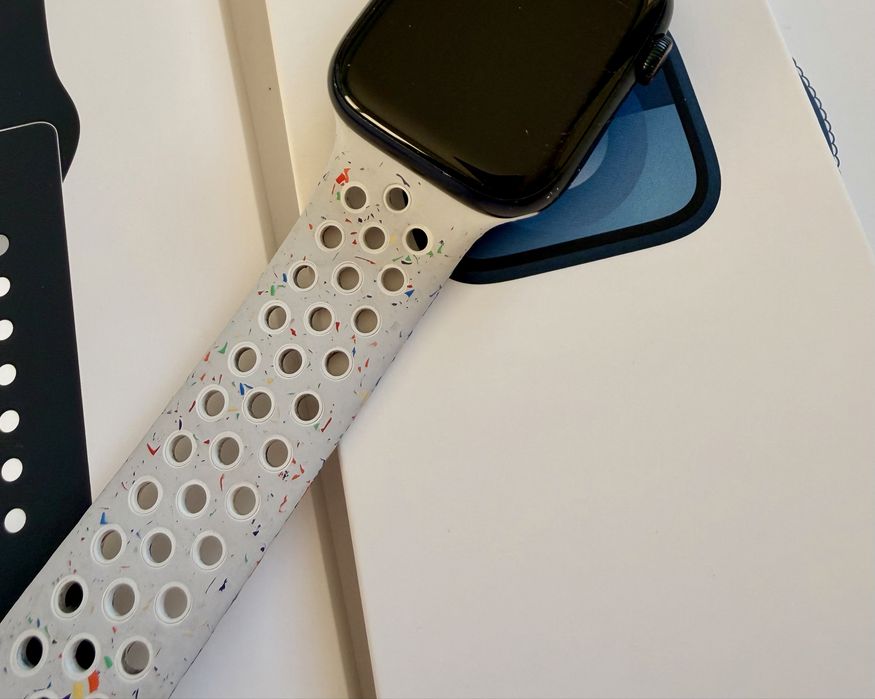 Bratara APPLE Watch 46mm Sport Pure Platinum Nike - S/M