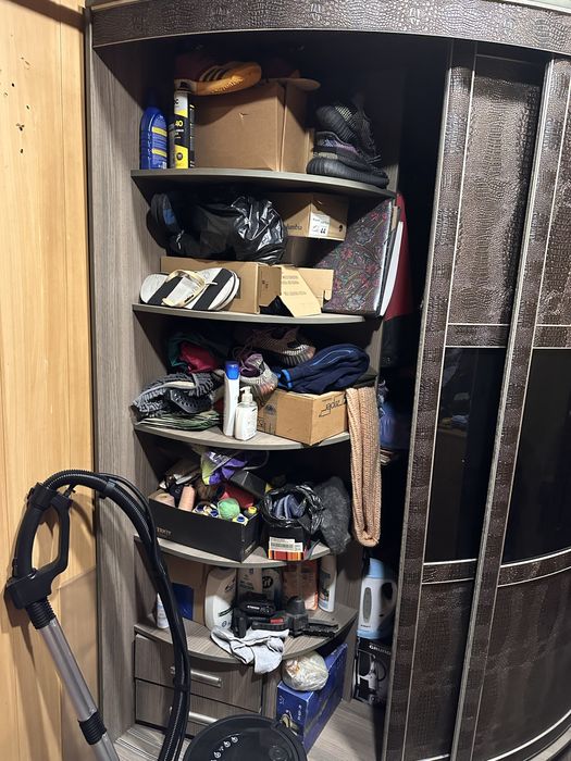 Продам Шкаф-гардероб , в прихожую