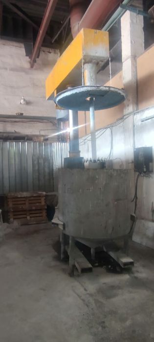 Миксер для производства краски 40Кв