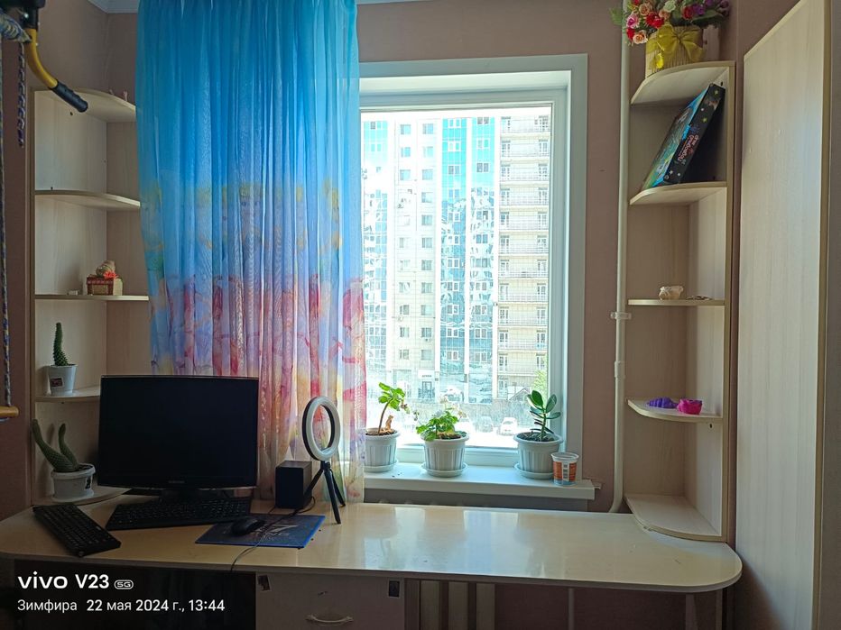 Мебель для спальни .