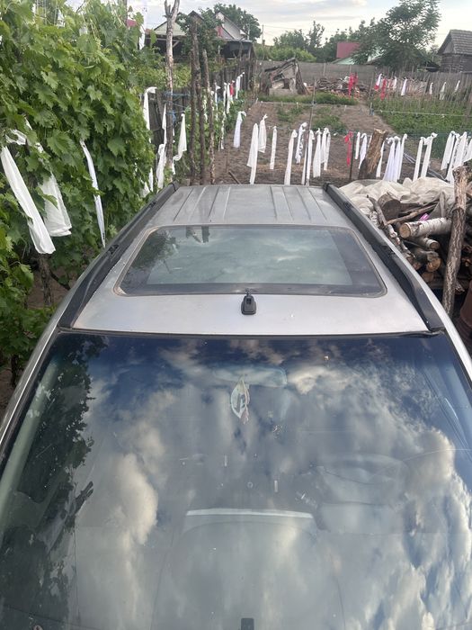 dezmembrez Nissan Xtrail t30 4x4