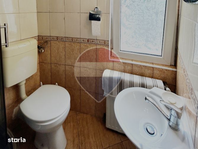 Apartament spatios 3 camere in zona Primaverii